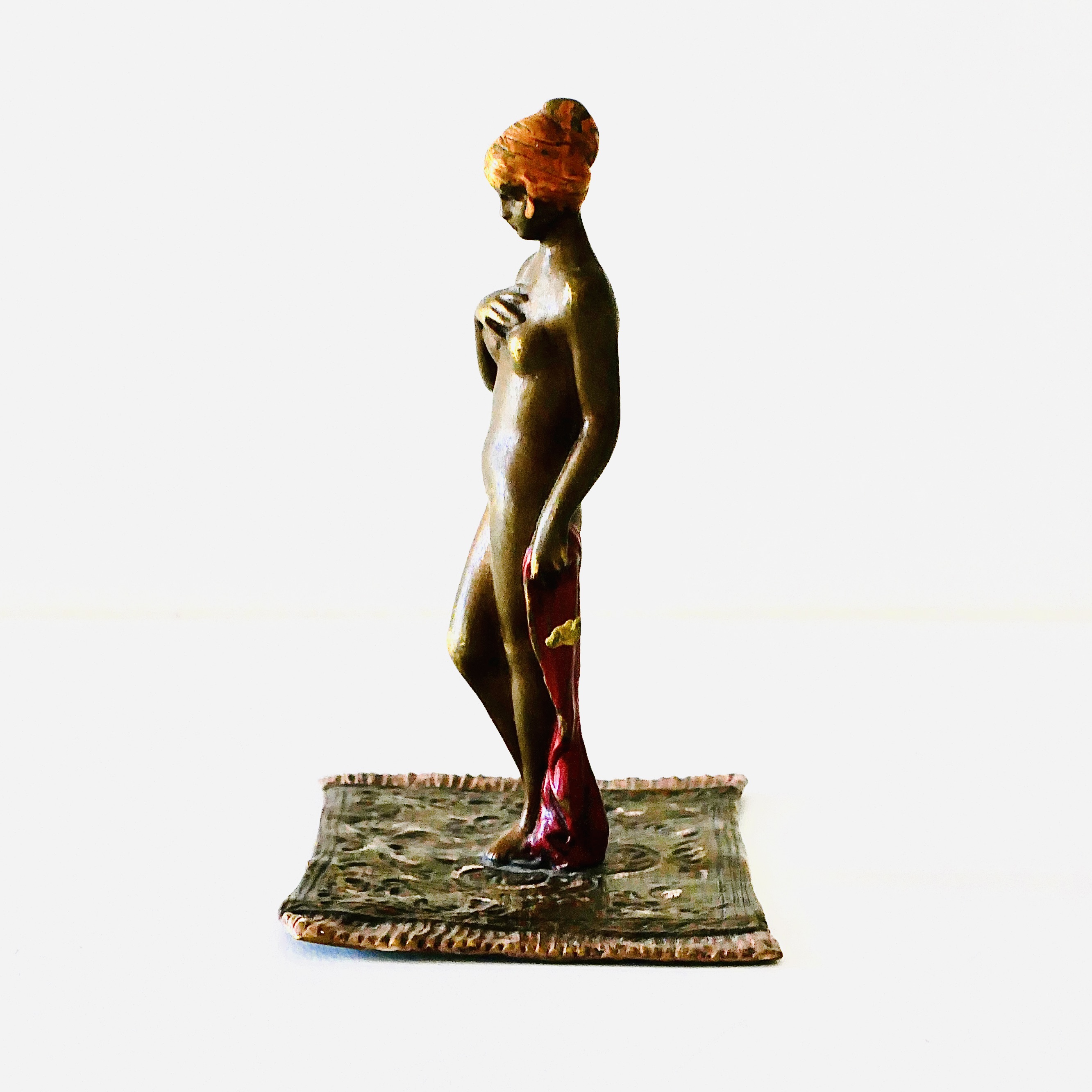 Bronze de Vienne, Jeune Femme Nue sur Tapis Oriental, Autriche, debut 20e - 4