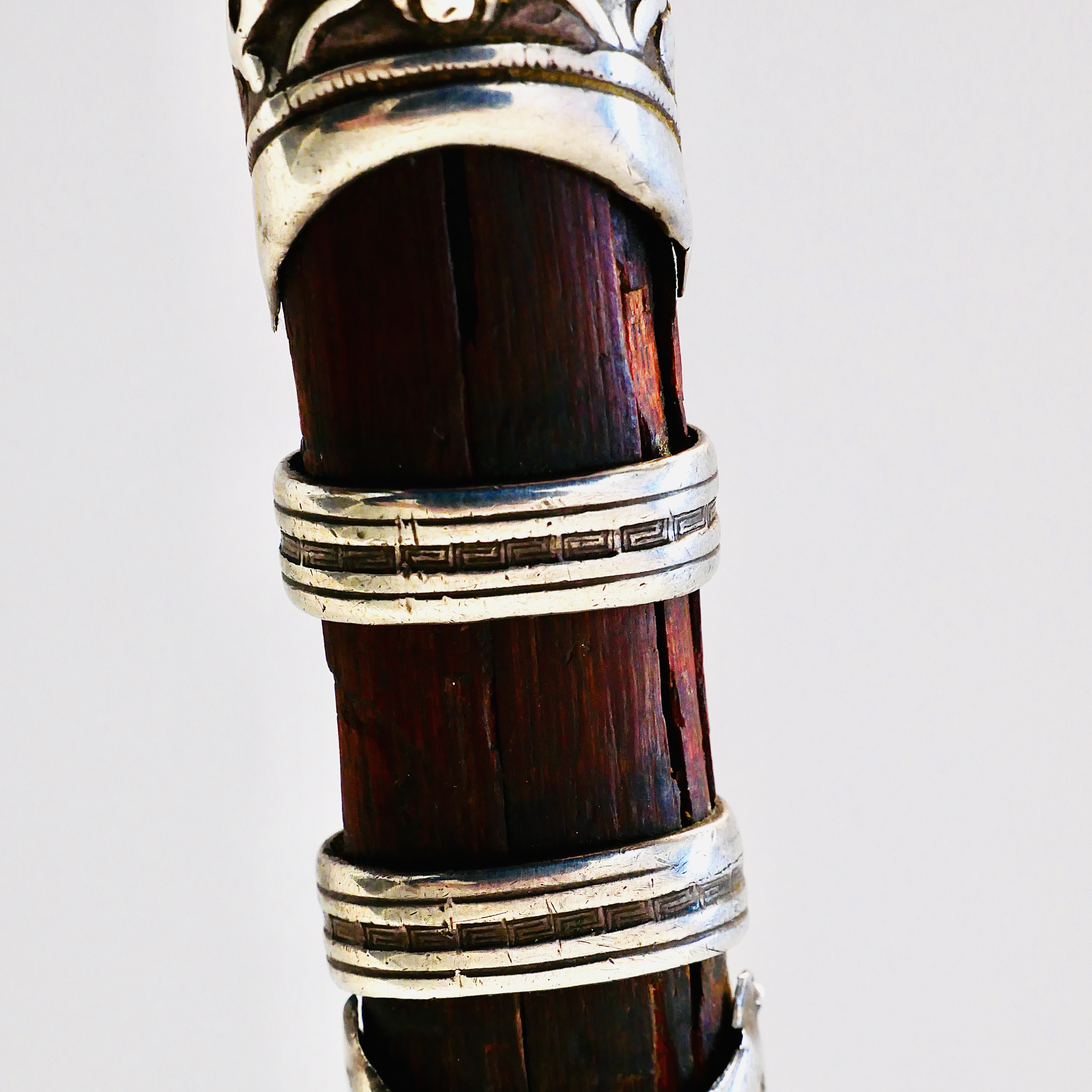 Prestige Khet Khutga-type Knife with Auspicious Motifs, Silver and Wood, Mongolia / China, late 19th - early 20th century - 8